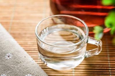 早上第一杯水對(duì)身體有什么好處？要怎樣喝？